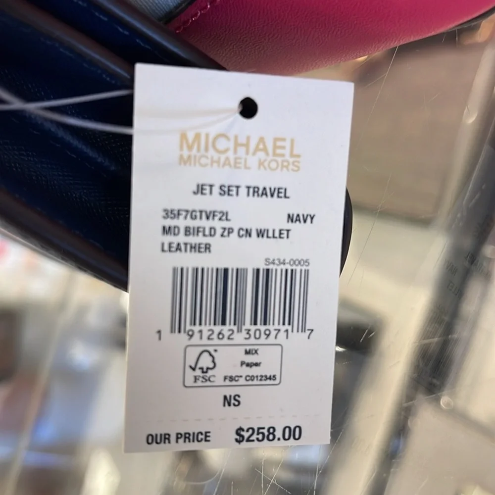 MICHAEL KORS Medium Jet Set Travel Crossgrain Leather Bifold Zip Wallet Navy NWT